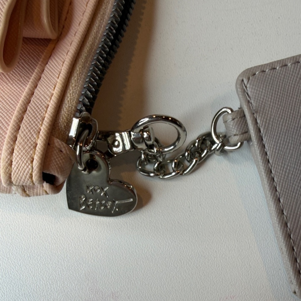 Betsey Johnson Faux Leather Pink Sparkle Bow Clutch and Cardholder Set - Picture 8 of 9